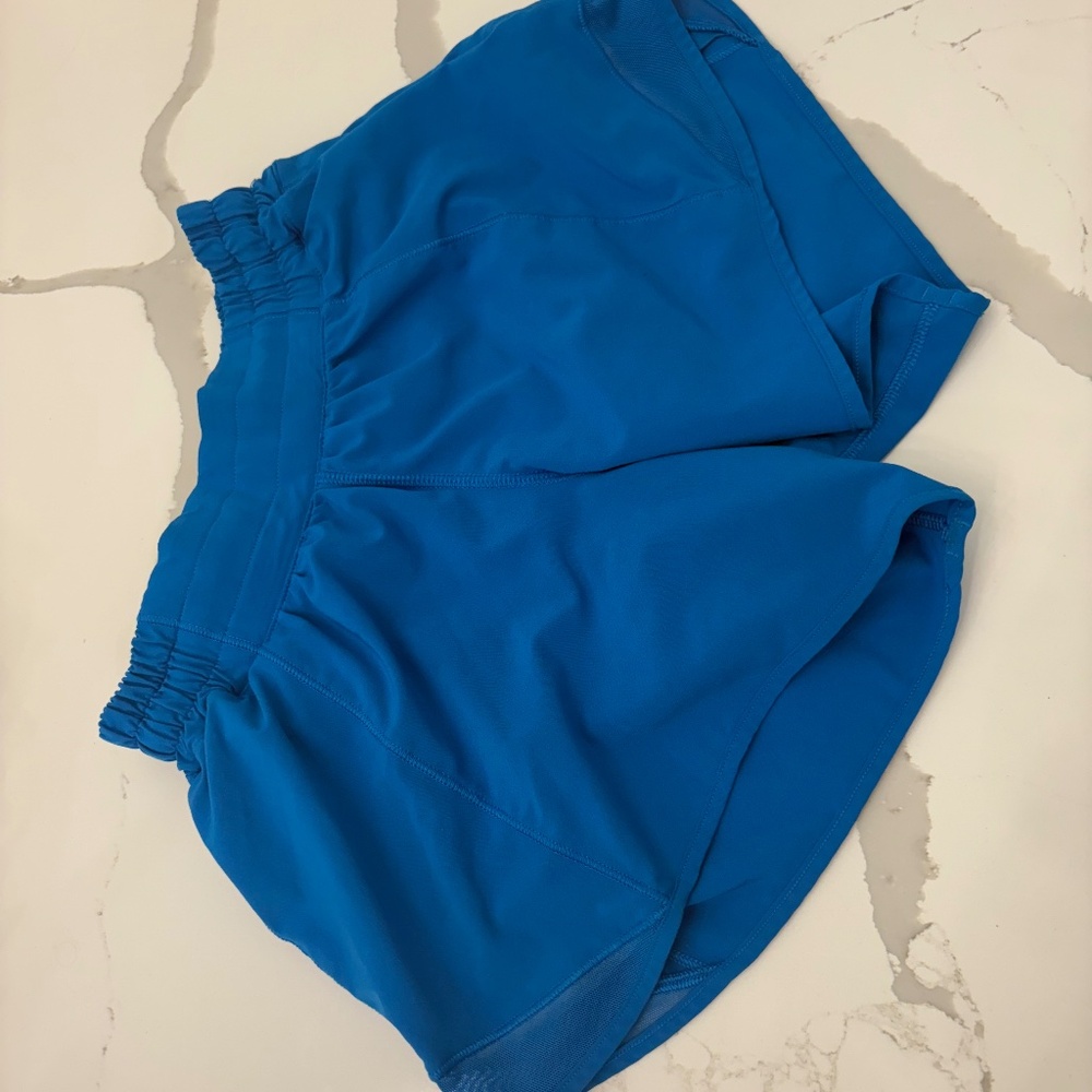 Poolside blue Lululemon hotty hot shorts, size 2, 4" inseam